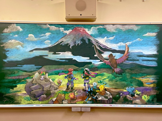 This is a picture drawn entirely with chalk, completed by a teacher who stayed up all night and gave it to his senior students on the closing day - Photo 1.