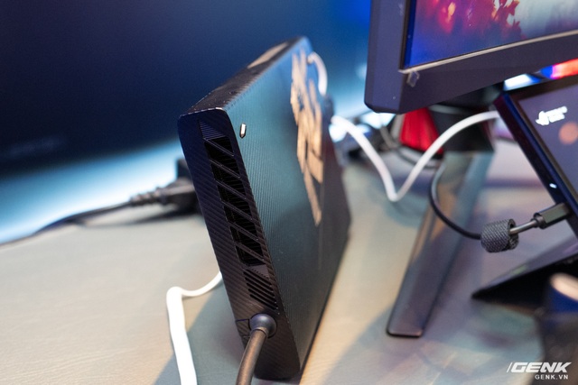 ASUS ROG Flow Z13: Tablet chơi game mạnh nhất thế giới ra mắt tại VN, giá 50 triệu đồng - Ảnh 5. ASUS ROG Flow Z13: Tablet chơi game mạnh nhất thế giới ra mắt tại VN, giá 50 triệu đồng - Ảnh 5.