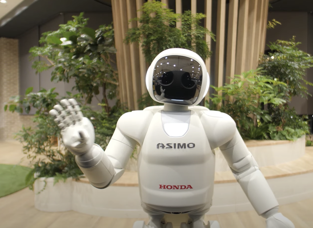 ASIMO chính thức nghỉ hưu sau 20 năm là biểu tượng của ngành robot - Ảnh 1.