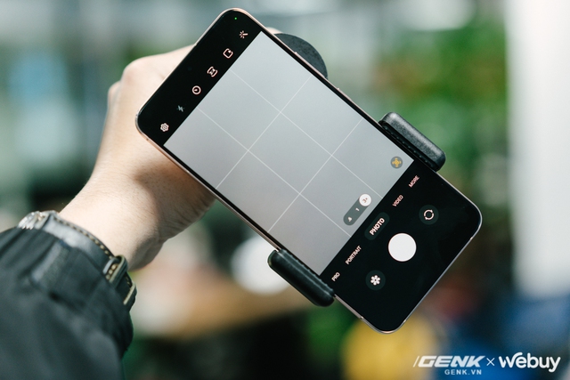 Muốn có khả năng siêu zoom của S22 Ultra, tôi mua cả kính viễn vọng "vừa to vừa dài" lắp cho S22 Plus xem sao - Ảnh 8. Muốn có khả năng siêu zoom của S22 Ultra, tôi mua cả kính viễn vọng "vừa to vừa dài" lắp cho S22 Plus xem sao - Ảnh 8.