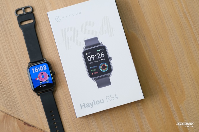 Trên tay Haylou RS4: Smartwatch giá 1,5 triệu đồng với màn hình AMOLED, thiết kế giống Apple Watch, pin 10 ngày - Ảnh 1.