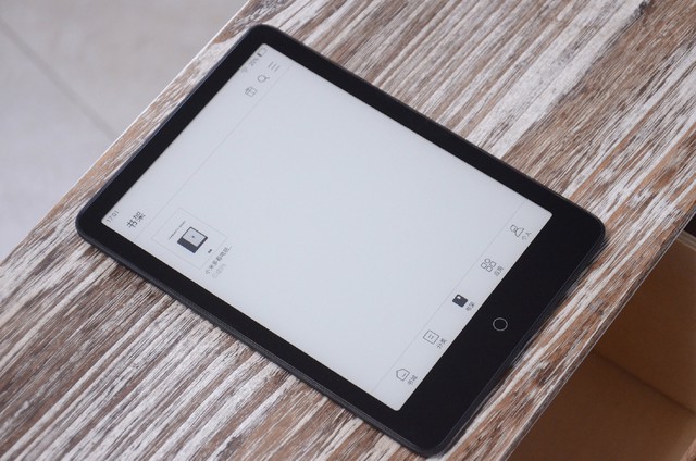 Xiaomi launched a 7.8-inch screen reader, designed like the Paperwhite 5, 6-week battery, priced at 4.3 million - Photo 1.