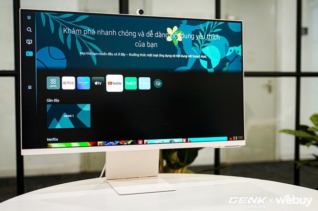 Ấn tượng đầu về Samsung Smart Monitor M8: Thiết kế trẻ trung, tấm nền 4K 32” tương phản cao, tặng kèm webcam nam châm, dùng thay TV cũng được - Ảnh 1.