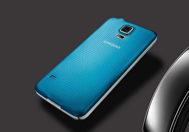 Samsung Galaxy S5 launched 8 years ago can still use Android 12L - Photo 1.