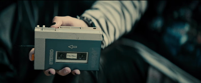 The cassette player attached to Son Tung M-TP in 