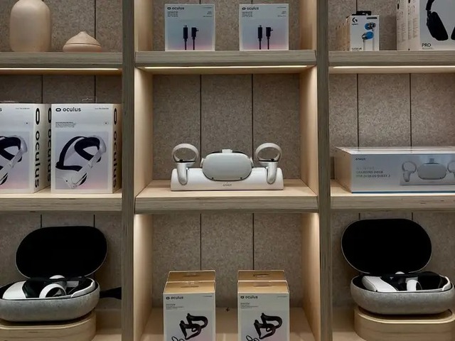 Inside the first Meta Store: Monotonous design, just like a wearable store, not at all 'surreal' - Photo 8.