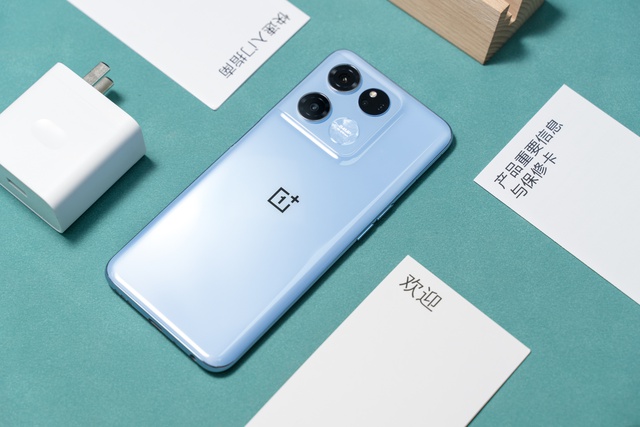 OnePlus Ace Racing Edition launched: Dimensity 8100-Max chip, 67W fast charging, priced at 6.5 million - Photo 1.