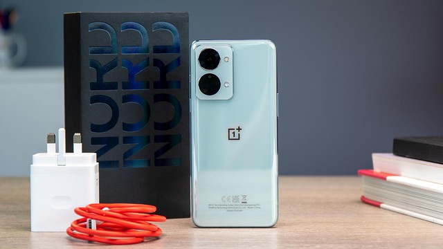 OnePlus Nord 2T officially launched: Dimensity 1300 chip, 80W fast charging, priced at VND 9.7 million - Photo 1.