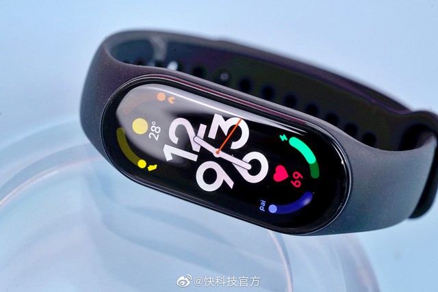 Xiaomi ra mắt Mi Band 7, Redmi Buds 4 và Buds 4 Pro - Ảnh 2.