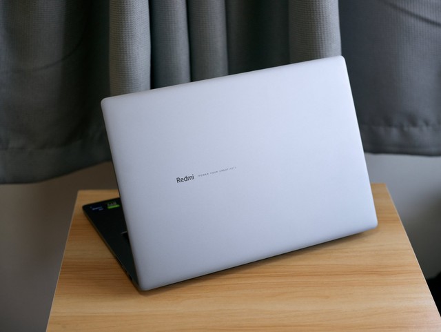 Xiaomi ra mắt RedmiBook Pro 2022 phiên bản dùng chip Ryzen 6000H, giá từ 18.3 triệu đồng - Ảnh 2.