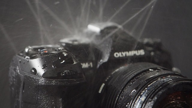 Đây là cách Olympus &quot;tra tấn&quot; máy ảnh để xác định độ bền - Ảnh 4.