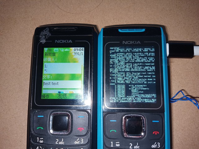 Passionate about hardware, hackers convert Nokia 1680 feature phones into Linux computers - Photo 3.