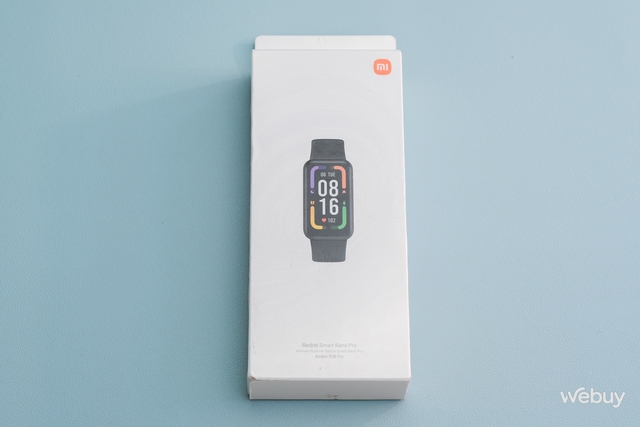 Trên tay Redmi Smart Band Pro: Giá chỉ 900K mà dùng ngon hơn Mi Band 7 - Ảnh 1.