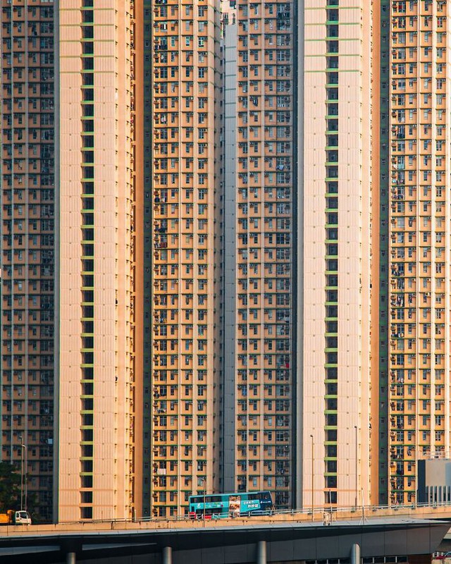 Bộ ảnh đô thị choáng ngợp này lý giải tại sao Hồng Kông được mệnh danh là 'khu rừng bê tông' - Ảnh 2.