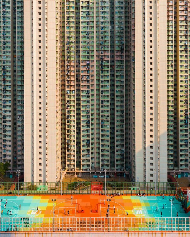Bộ ảnh đô thị choáng ngợp này lý giải tại sao Hồng Kông được mệnh danh là 'khu rừng bê tông' - Ảnh 14.