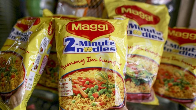 An Indian man divorced his wife because he could only cook instant noodles - Photo 1.
