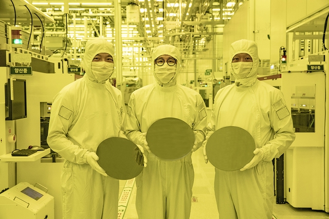 Samsung vượt mặt TSMC, bắt đầu sản xuất hàng loạt chip 3 nanomet - Ảnh 1.