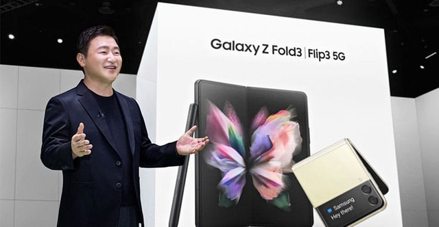 Samsung tiết lộ doanh số điện thoại màn hình gập năm ngoái tăng gấp 3 lần 2020, đại đa số chọn dòng Flip - Ảnh 1.