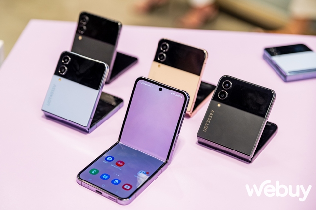 Cận cảnh điện thoại gập Galaxy Z Fold/ Z Flip thế hệ thứ 4 tại Việt Nam: Thiết kế gọn nhẹ, thêm nhiều tính năng đa nhiệm, pin lớn hơn, dùng Snapdragon 8  Gen1 - Ảnh 14.