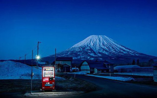 'Xứ sở máy bán hàng tự động' Nhật Bản: Minh chứng một xã hội an toàn và sự thú vị đằng sau - Ảnh 1.