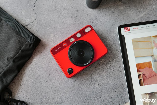 Ra đường chụp ảnh với Leica Sofort 2: Chụp in ngay và có cả bản số, màu ảnh hoài cổ- Ảnh 2.
