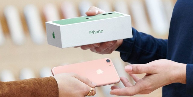 Người dùng Việt mất trắng chiếc iPhone cũ sau khi "Thu cũ đổi mới" trên Apple Store Online- Ảnh 1.