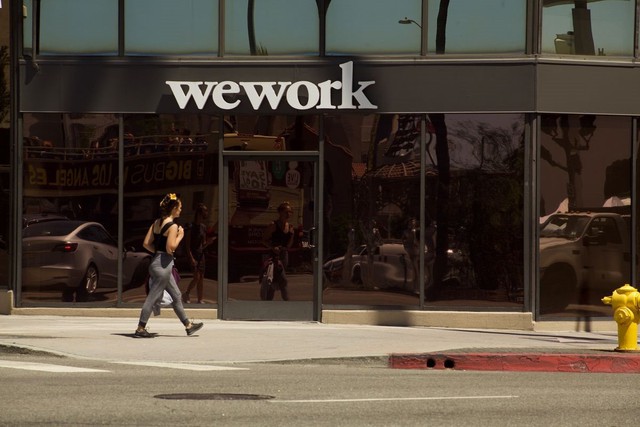 WeWork chính thức xin phá sản, tượng đài của giới khởi nghiệp sụp đổ chóng vánh sau 4 năm - Ảnh 1.