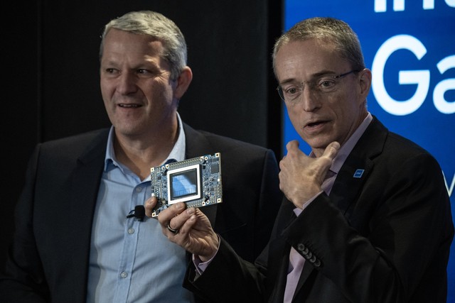 Công bố dòng chip AI mới, Intel thách thức Nvidia và AMD- Ảnh 1.