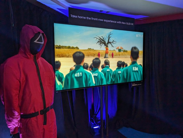 Samsung bắt tay Netflix, mang "Trò chơi con mực" ra ngoài đời thực- Ảnh 2.