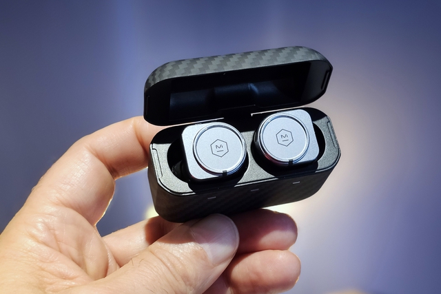 5 tai nghe chống ồn không dây dạng nhét tai tốt nhất 2023: Apple và Sony “trượt giải” vì thương hiệu nổi tiếng không kém này- Ảnh 4.