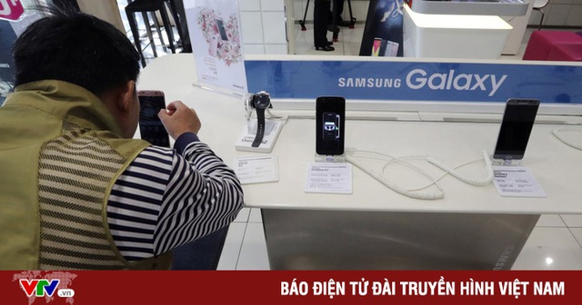 Vượt Apple, Samsung đứng đầu thế giới về thị phần smartphone - Ảnh 1.