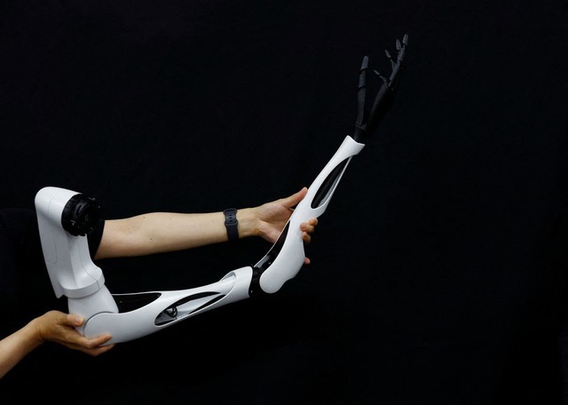 Nhà nghiên cứu Nhật Bản phát triển tay robot để “mở khóa sáng tạo”, fan Người Nhện háo hức chờ thời - Ảnh 4.