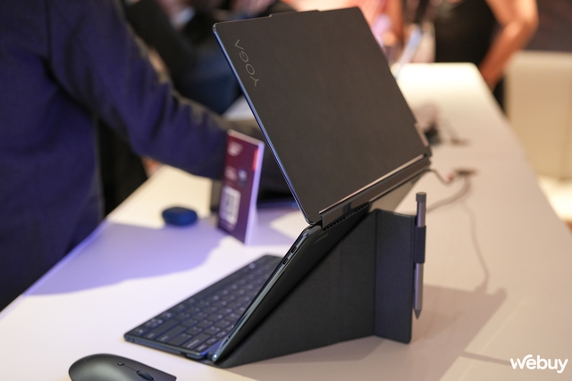 Đây là laptop 2 màn hình Lenovo Yoga Book 9i: Mở ra hàng loạt cách sử dụng độc đáo- Ảnh 9.