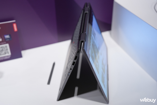 Soi cận cảnh ThinkPad Carbon X1 Gen 12 và ThinkPad X1 2-in-1 Gen 9: Bước tiến đột phá của Lenovo tại CES 2024- Ảnh 8.