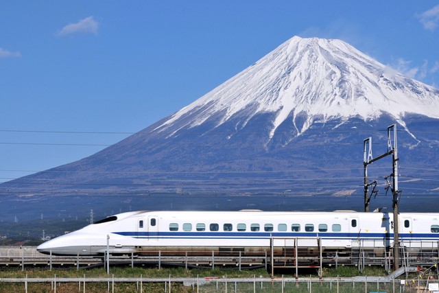 Vì sao tàu cao tốc 320km/h của Nhật có thể phanh 'nhanh như chớp' trong 1,3 giây khi có động đất?- Ảnh 2.
