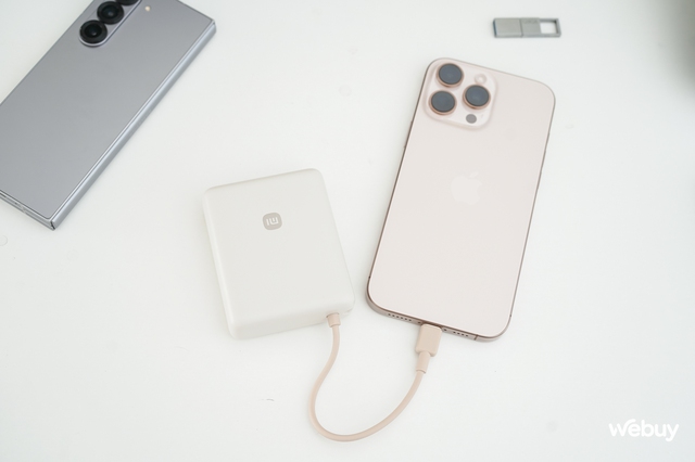 Pin dự phòng Xiaomi này cực đáng mua: Dung lượng 10.000mAh, công suất 33W, tích hợp cả dây sạc mà giá chỉ hơn 400.000 đồng- Ảnh 13.