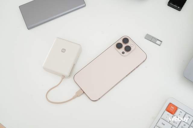 Pin dự phòng Xiaomi này cực đáng mua: Dung lượng 10.000mAh, công suất 33W, tích hợp cả dây sạc mà giá chỉ hơn 400.000 đồng- Ảnh 9.