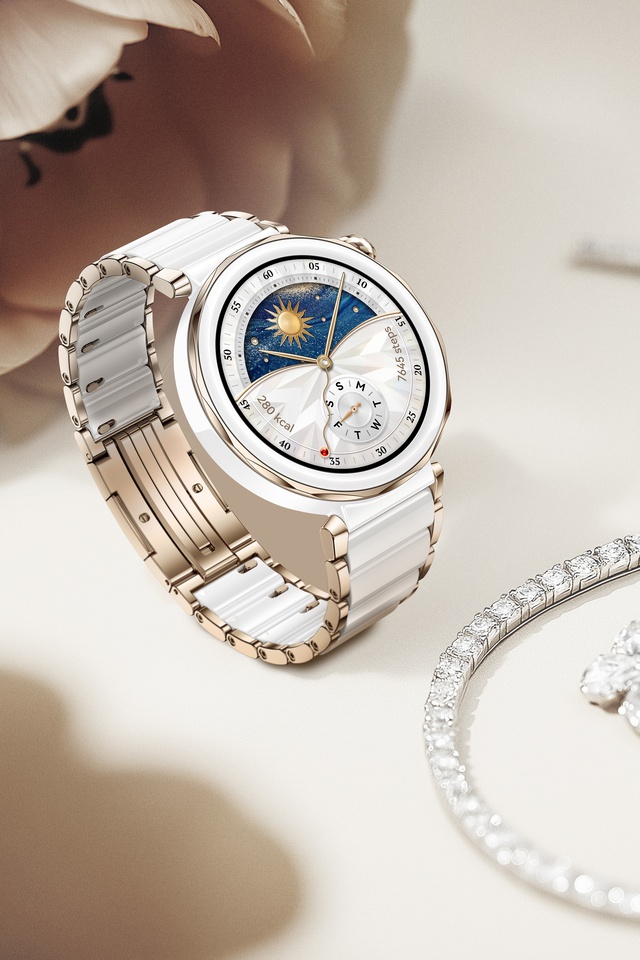 Huawei Watch GT5 vừa ra mắt có gì hấp dẫn: Săn sale giá chỉ từ hơn 4 triệu đồng, thiết kế đẹp, pin trâu mà trang bị loạt tính năng 