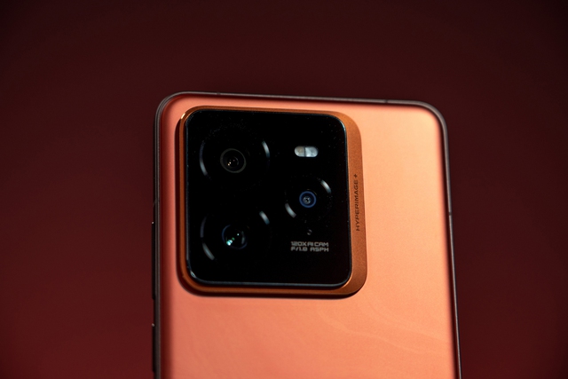 Tưởng Xiaomi 15 giá 15,9 triệu đã là quá rẻ, realme vừa ra mắt smartphone Snapdragon 8 Elite giá chỉ hơn 12 triệu đồng: Camera chụp ảnh dưới nước, pin 6.500mAh- Ảnh 3.