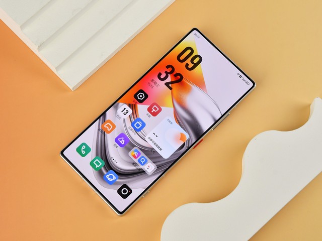 Trên tay smartphone có viền màn hình mỏng nhất thế giới: iPhone 16 Pro hay Xiaomi 15 cũng phải "chào thua"- Ảnh 8.