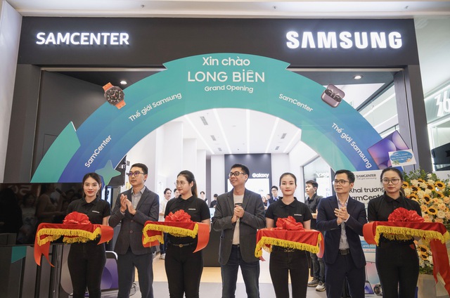 SamCenter thứ 33 mở tại Aeon Mall Long Biên: Giảm giá 60% cho Z Flip6, S24 FE..., nhiều quà tặng tổng trị giá hơn 99 triệu- Ảnh 1.