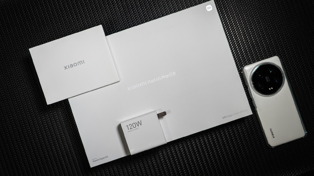 Máy tính bảng giá 11 triệu của Xiaomi: Màn hình 12,4 inch, thiết kế cao cấp như iPad, Snapdragon 8 Gen 2, sạc nhanh 120W- Ảnh 1.