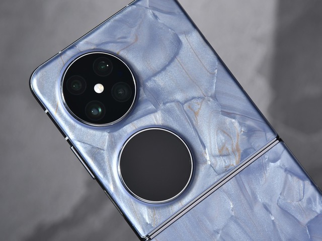 Huawei Pocket 2: Điện thoại gập thiết kế đẹp, 4 camera đầu tiên nhưng không phải đối thủ của Samsung- Ảnh 8.
