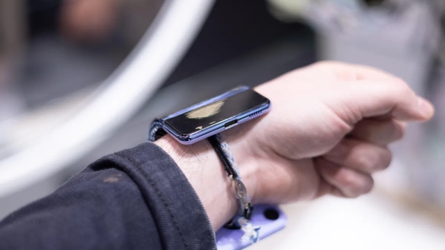 Điện thoại Samsung "biến hình": Từ smartphone thành smartwatch chỉ trong một nốt nhạc- Ảnh 5.