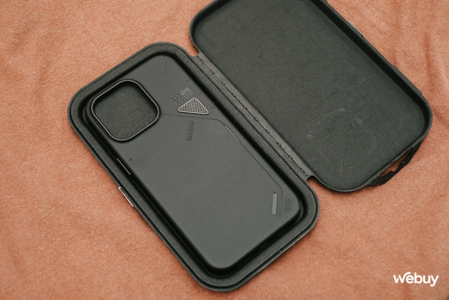 Ốp lưng độc lạ cho iPhone 15 Pro Max: Thiết kế "tương lai", có MagSafe và tản nhiệt, giá chỉ từ 600.000 đồng- Ảnh 12.