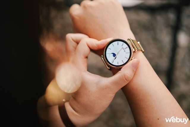 Smartwatch nữ Huawei Watch GT4 có thêm phiên bản dây Gold Milanese: Đeo sang và 'đầm' tay hơn- Ảnh 2.