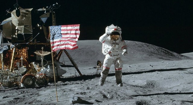 Tại sao cuộc đổ bộ lên Mặt trăng của Apollo lại bị nghi ngờ?- Ảnh 2.