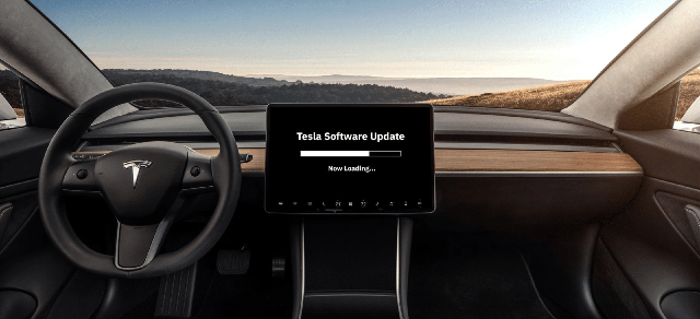 Tesla cập nhật phần mềm, một TikToker bị nhốt với cái nóng 45 độ C trong xe- Ảnh 1.