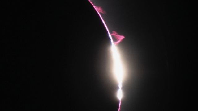 6 hiện tượng kỳ quái quan sát được trong nhật thực ngày 8/4: Từ sao chổi diệt vong đến 'nhẫn kim cương'- Ảnh 1.