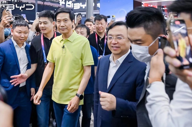 Sở hữu thương hiệu xe riêng, CEO Xiaomi Lôi Quân vẫn hết lời khen ngợi xe điện BYD: "Nghe tên đã thấy oai, chắc chắn sẽ bán chạy"- Ảnh 2.